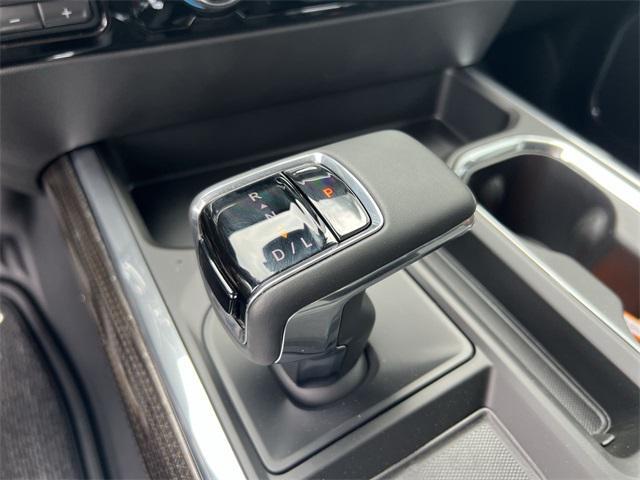 new 2024 Chevrolet Silverado 1500 car, priced at $55,748