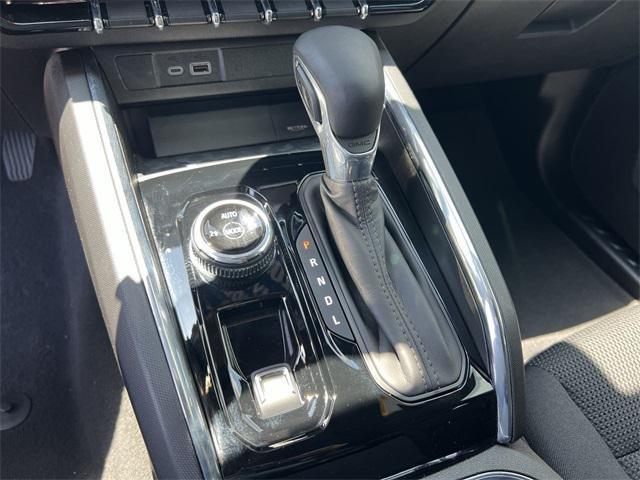 used 2024 GMC Canyon car, priced at $42,450