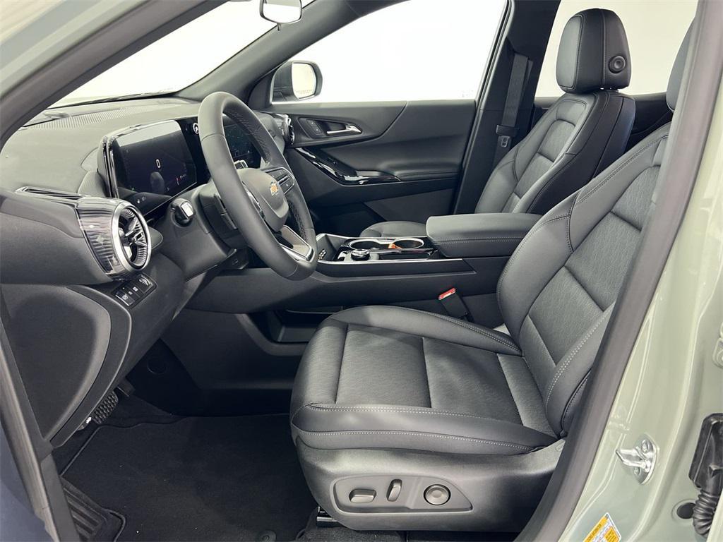 new 2026 Chevrolet Equinox car, priced at $31,539