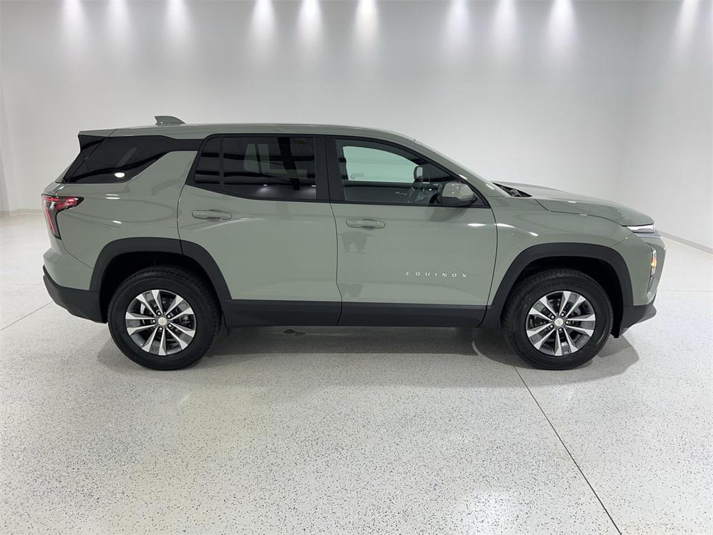 new 2026 Chevrolet Equinox car, priced at $31,539