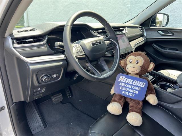 used 2023 Jeep Grand Cherokee car, priced at $36,780
