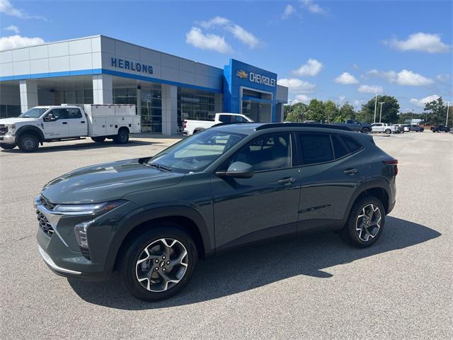 new 2025 Chevrolet Trax car, priced at $24,941