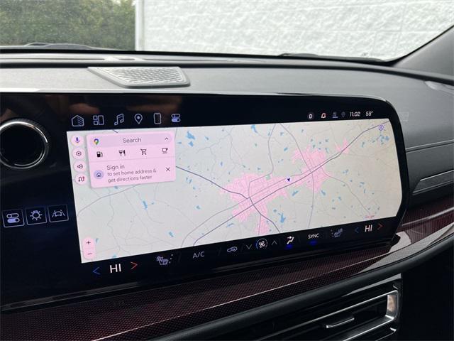 used 2024 Chevrolet Traverse car, priced at $49,616