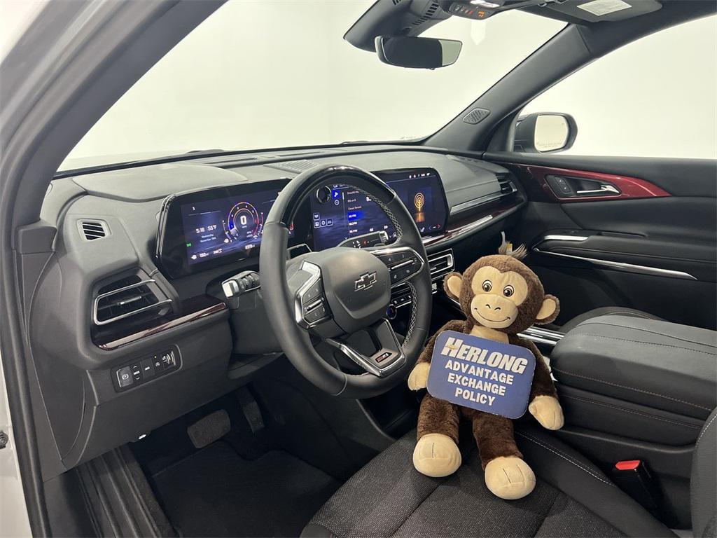 used 2024 Chevrolet Traverse car, priced at $48,820