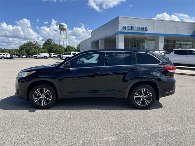 used 2018 Toyota Highlander car, priced at $14,760