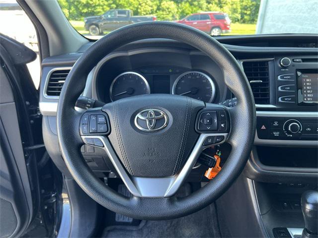 used 2018 Toyota Highlander car, priced at $14,760