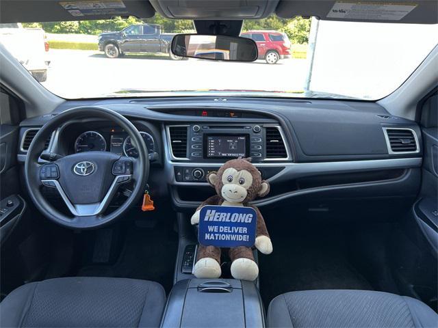 used 2018 Toyota Highlander car, priced at $14,760