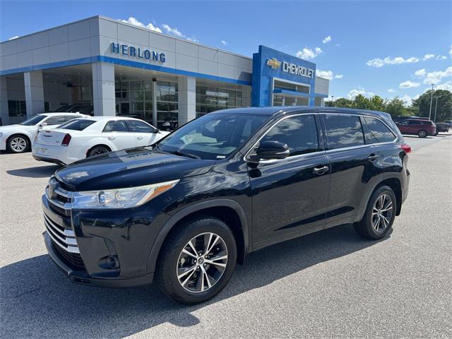 used 2018 Toyota Highlander car, priced at $14,760