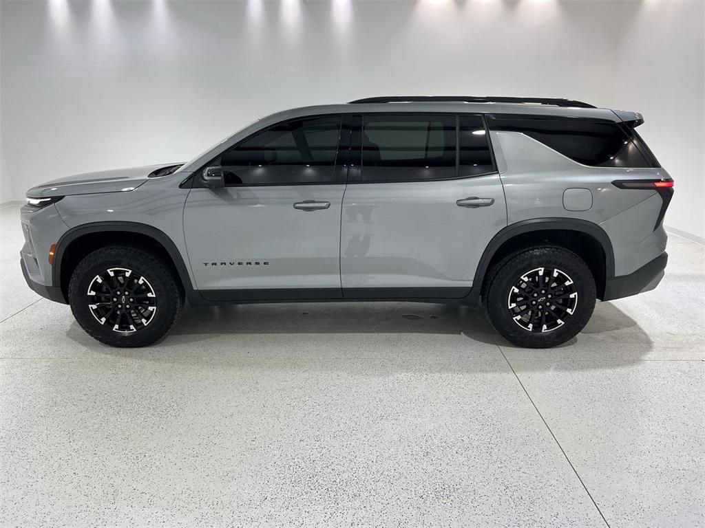 used 2024 Chevrolet Traverse car, priced at $46,411