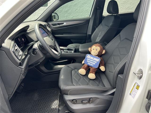 used 2025 Volkswagen Atlas Cross Sport car, priced at $35,790