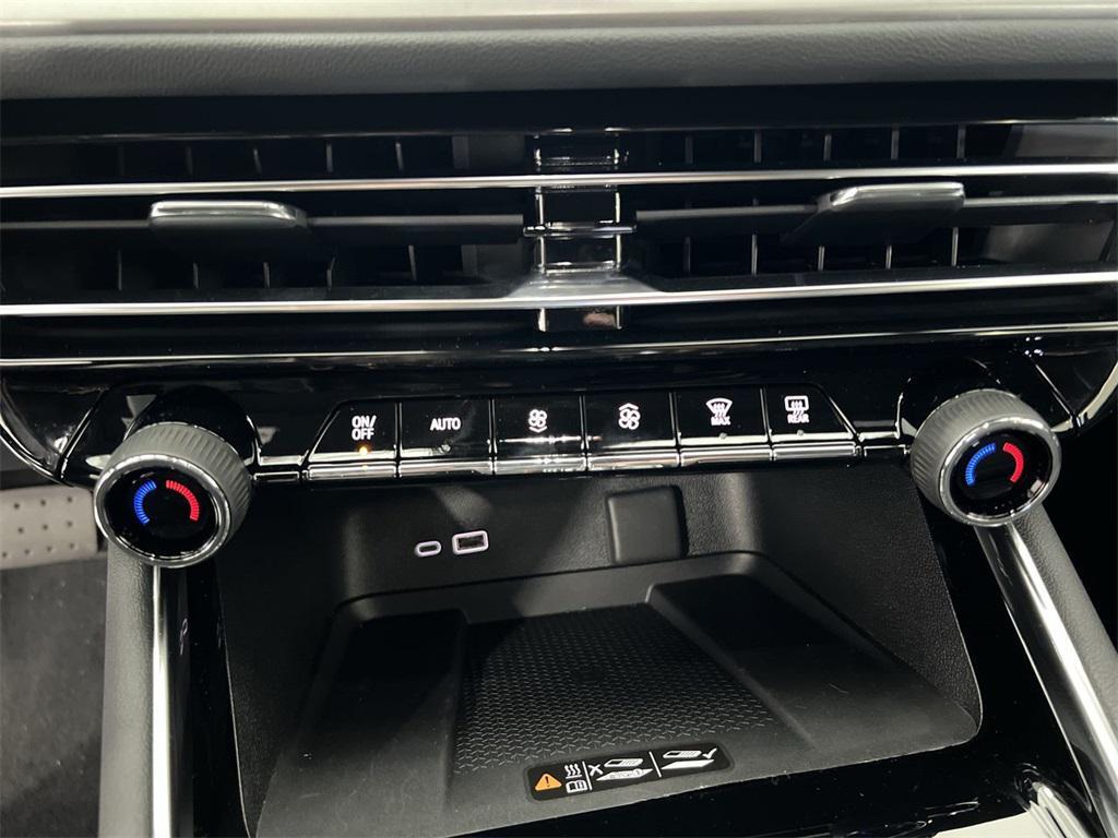 new 2025 Chevrolet Traverse car, priced at $42,871