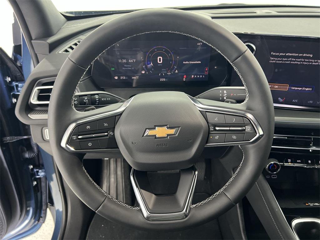 new 2025 Chevrolet Traverse car, priced at $42,871
