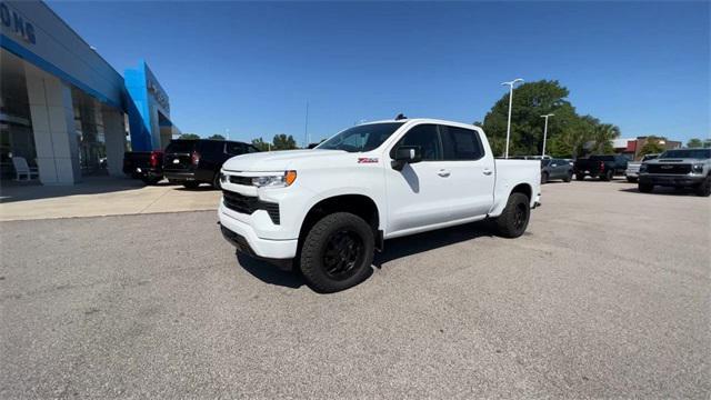 new 2024 Chevrolet Silverado 1500 car, priced at $58,998