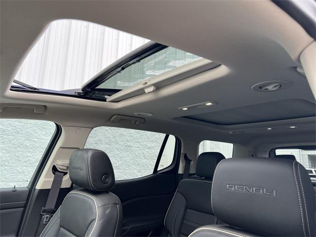 used 2023 GMC Acadia car, priced at $40,690