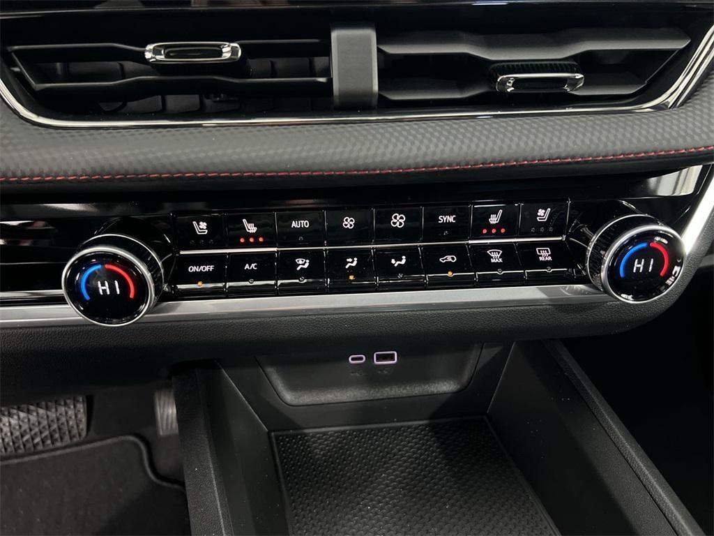 new 2026 Chevrolet Equinox car, priced at $37,109