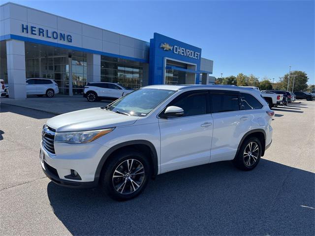 used 2016 Toyota Highlander car, priced at $16,880