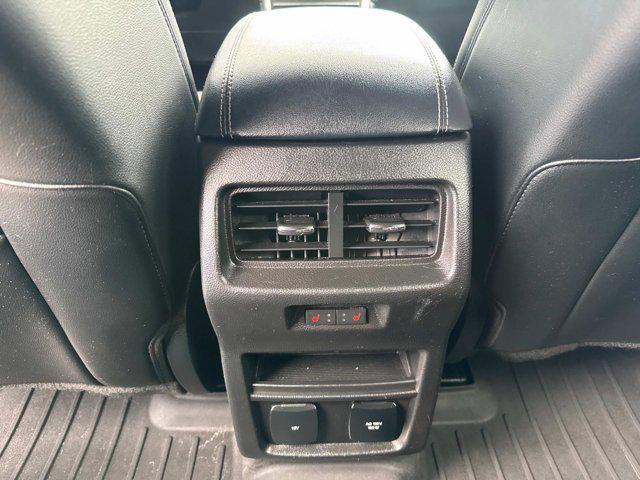 used 2019 Ford Edge car, priced at $27,900