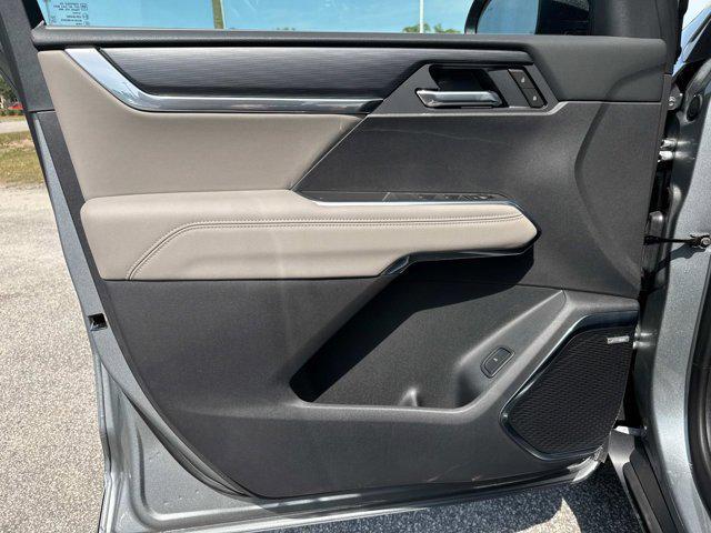 new 2025 GMC Acadia car, priced at $48,645
