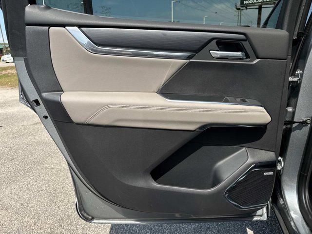 new 2025 GMC Acadia car, priced at $48,645