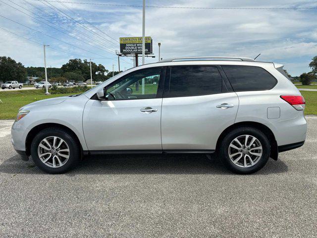 used 2014 Nissan Pathfinder car, priced at $9,995