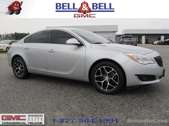 used 2017 Buick Regal car, priced at $16,995