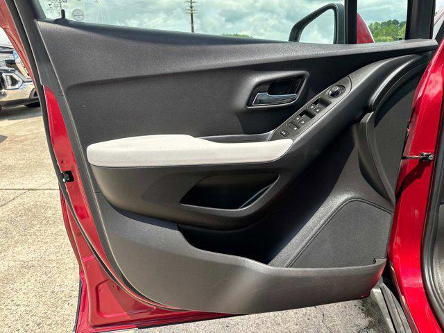 used 2019 Chevrolet Trax car, priced at $15,900