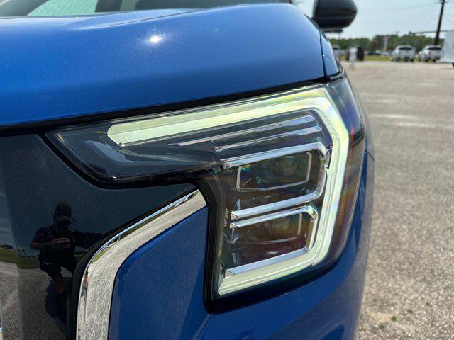 new 2025 GMC Terrain car, priced at $35,230