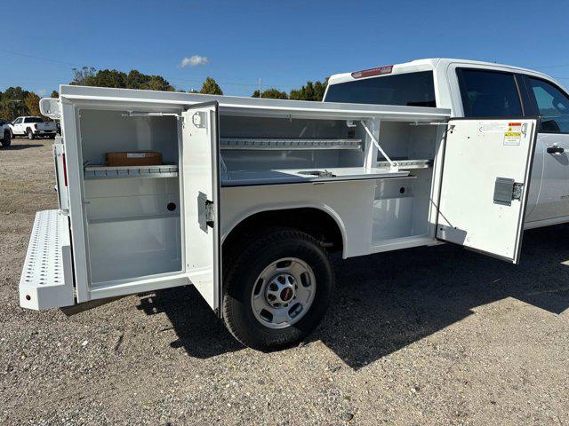 new 2025 GMC Sierra 2500 car, priced at $56,838