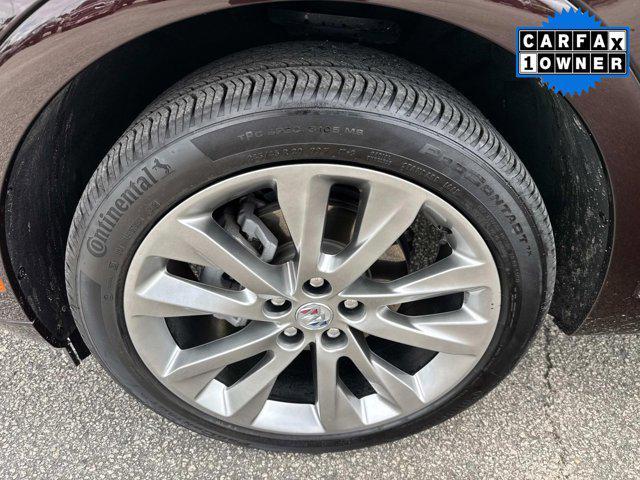 used 2022 Buick Envision car, priced at $35,000