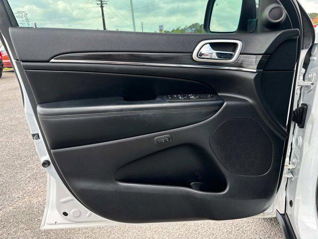 used 2022 Jeep Grand Cherokee car, priced at $29,900