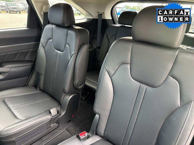 used 2023 Kia Sorento car, priced at $32,900