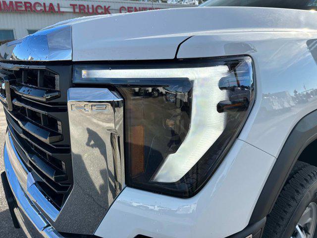 new 2025 GMC Sierra 2500 car, priced at $56,838