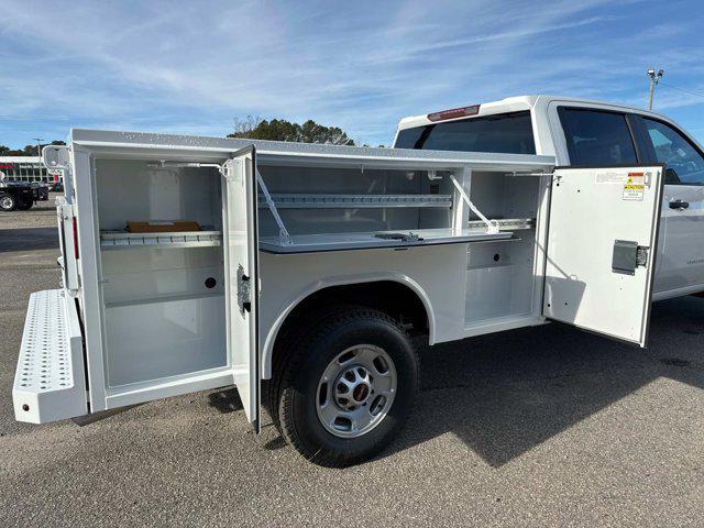 new 2025 GMC Sierra 2500 car, priced at $56,838