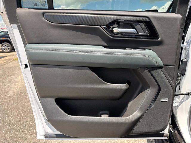 new 2025 GMC Yukon XL car, priced at $87,870