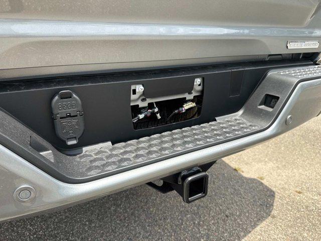 new 2025 GMC Canyon car, priced at $45,609