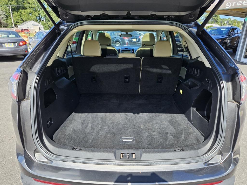 used 2015 Ford Edge car, priced at $14,000