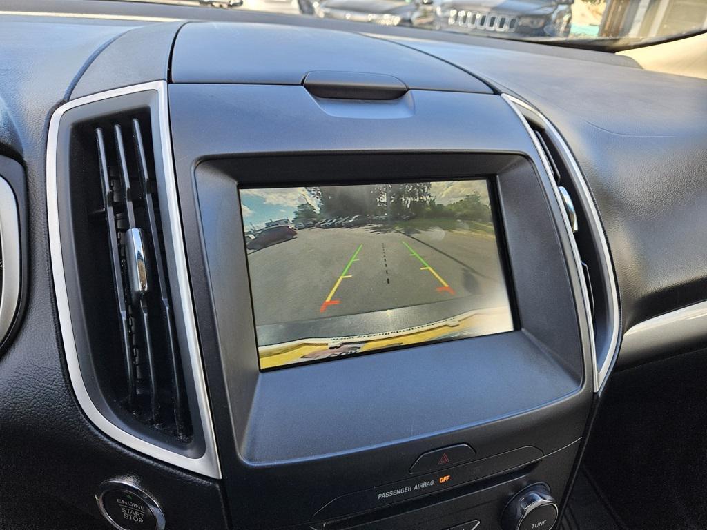 used 2015 Ford Edge car, priced at $14,000