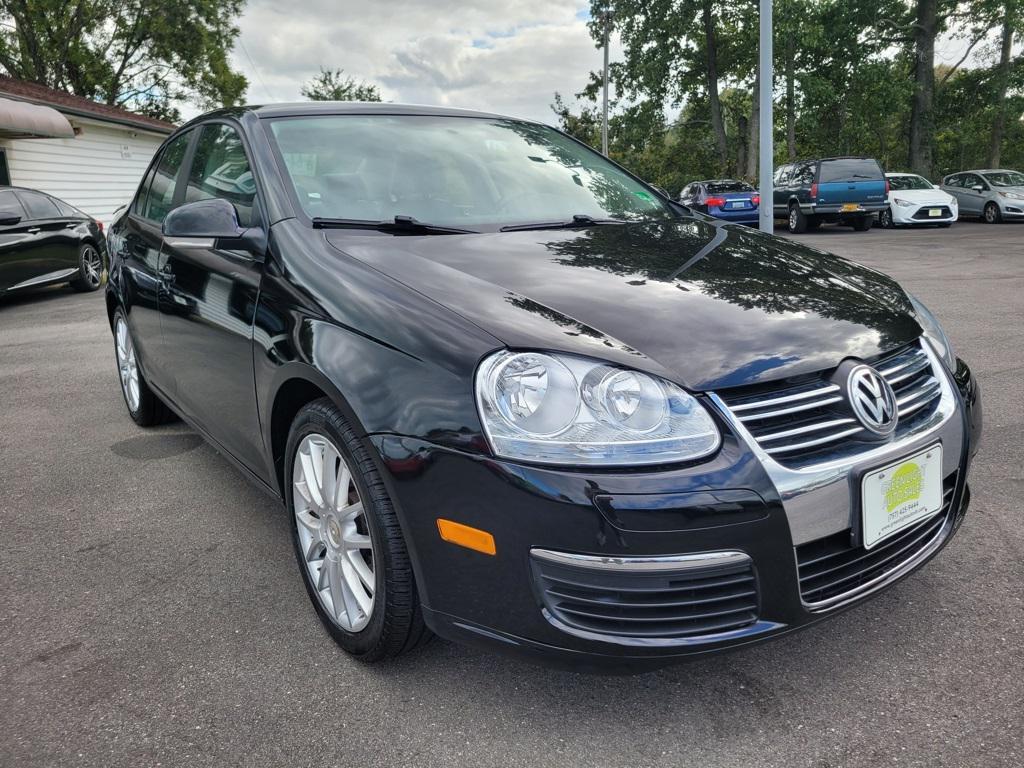used 2009 Volkswagen Jetta car, priced at $6,000
