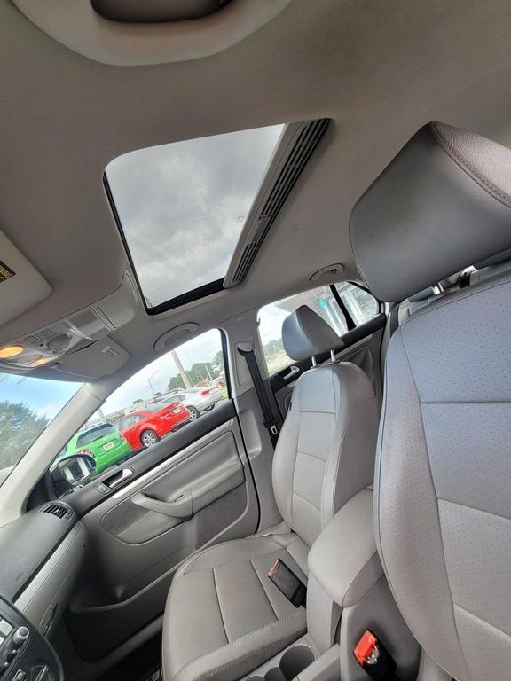 used 2009 Volkswagen Jetta car, priced at $6,000