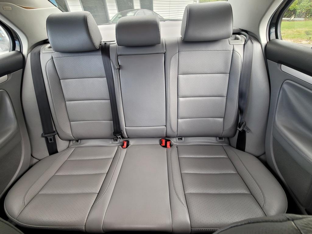 used 2009 Volkswagen Jetta car, priced at $6,000