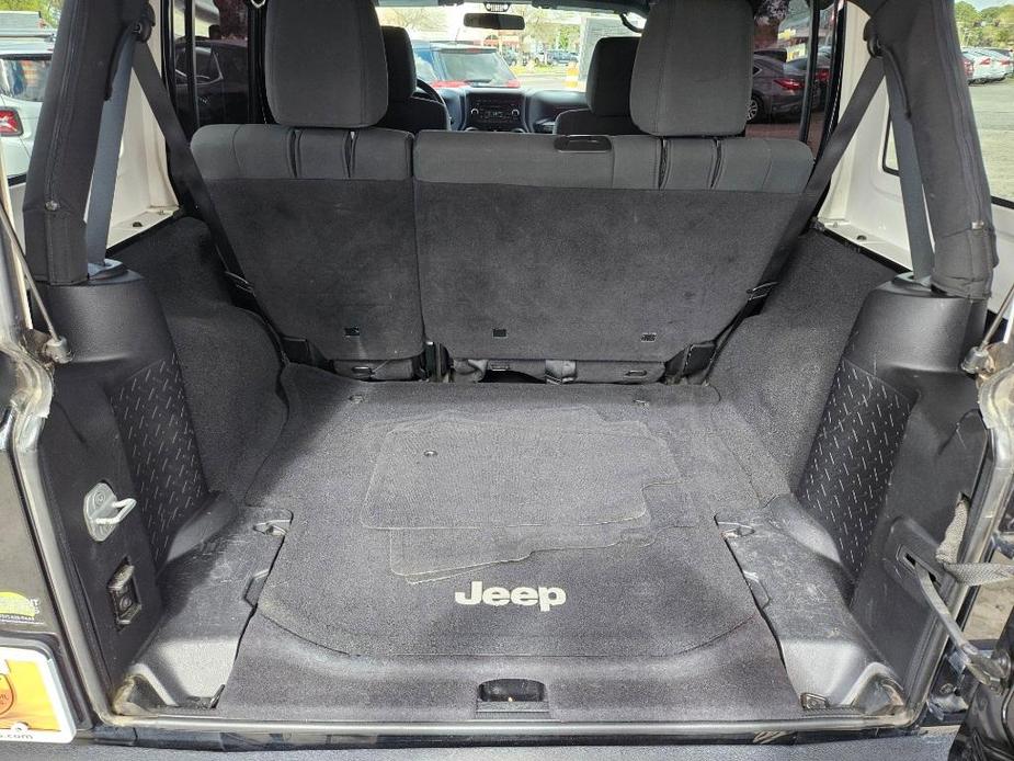 used 2012 Jeep Wrangler Unlimited car, priced at $15,500