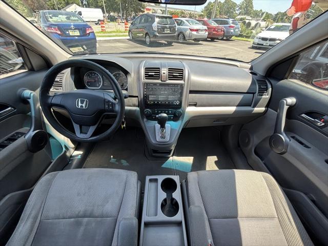 used 2009 Honda CR-V car, priced at $6,000