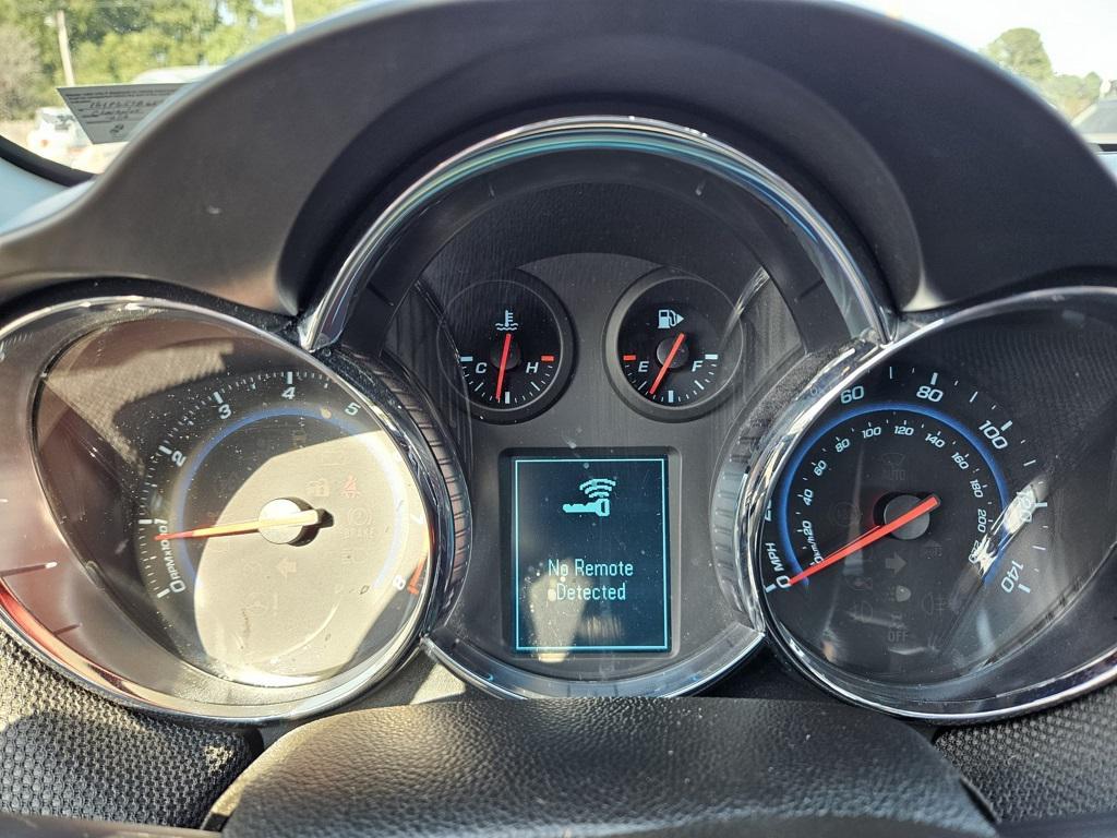 used 2014 Chevrolet Cruze car, priced at $7,000