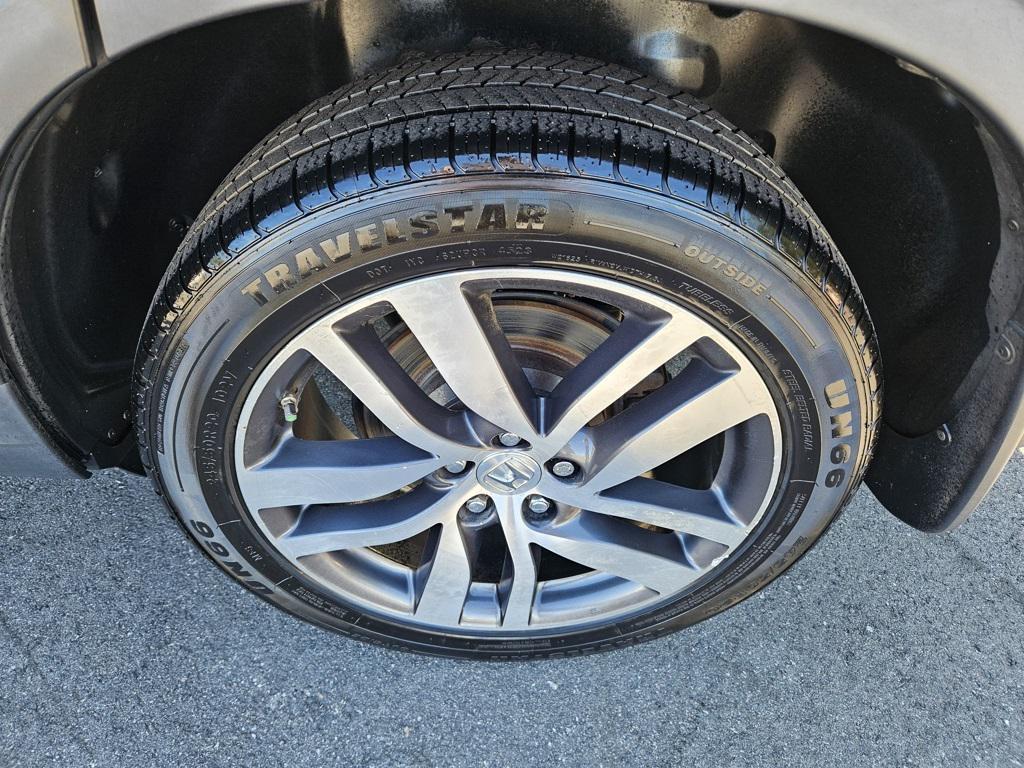 used 2016 Honda Pilot car, priced at $13,500