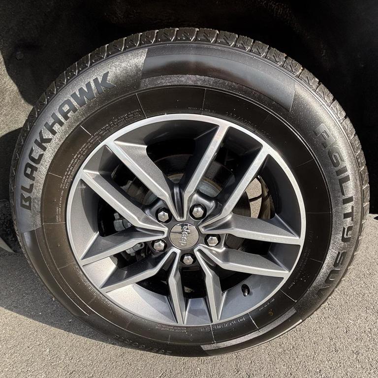 used 2018 Jeep Grand Cherokee car, priced at $15,000