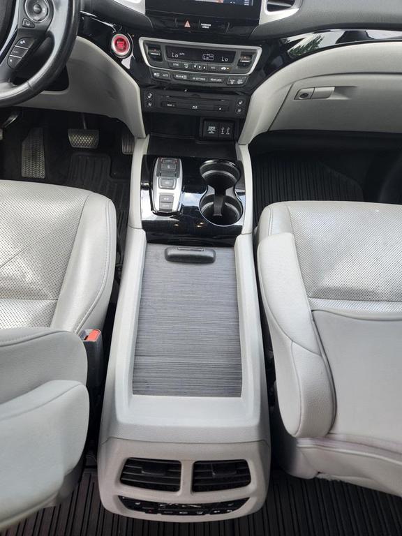 used 2016 Honda Pilot car, priced at $10,750