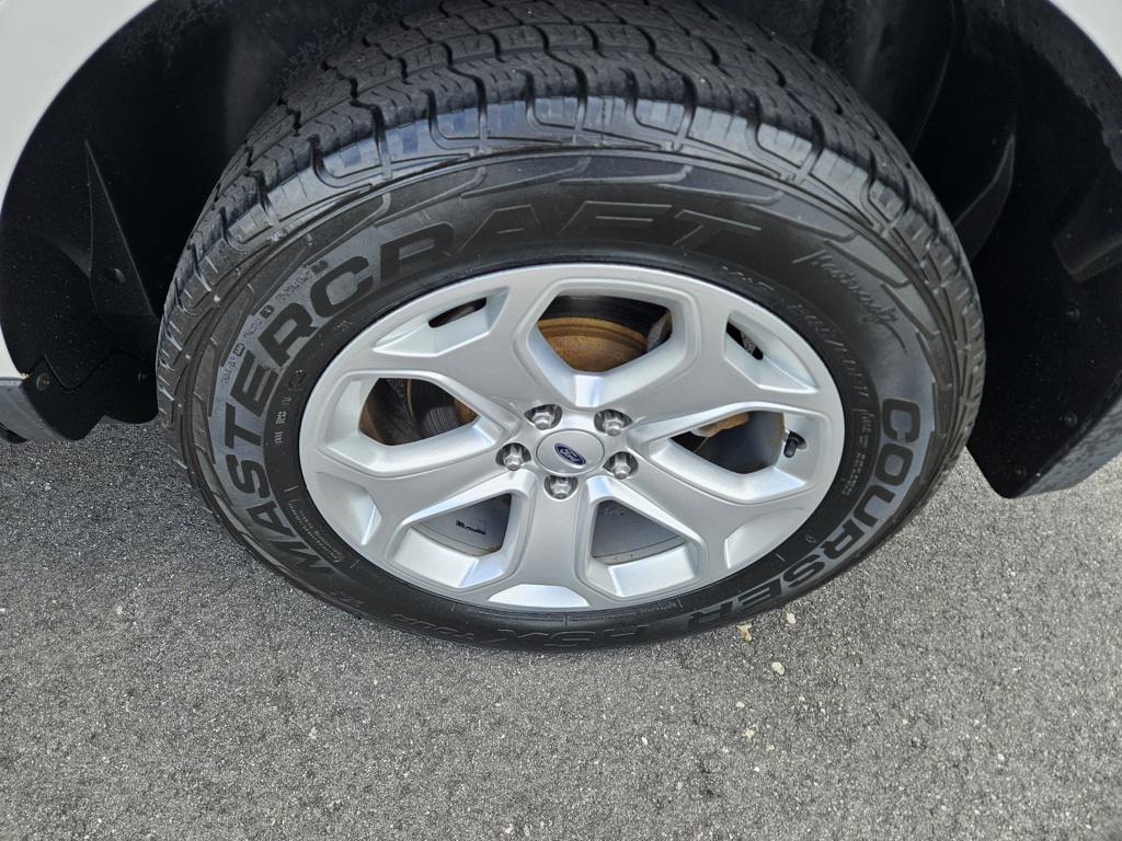 used 2011 Ford Edge car, priced at $6,000