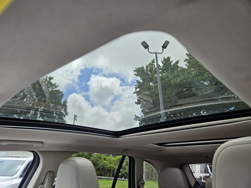 used 2011 Ford Edge car, priced at $6,000