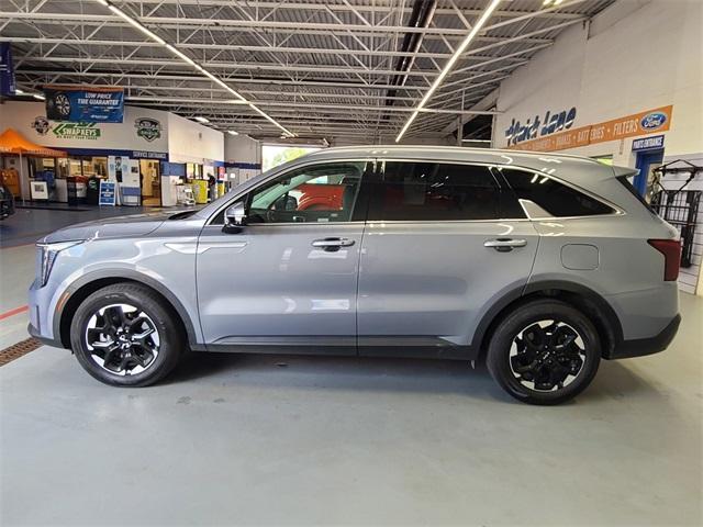used 2024 Kia Sorento car, priced at $27,936