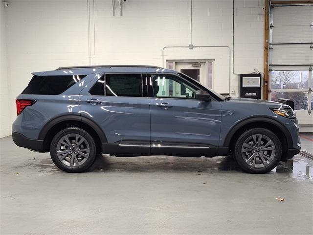 new 2025 Ford Explorer car, priced at $48,920